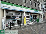 ファミリーマート　戸田公園駅前店 徒歩15分。 1150m
