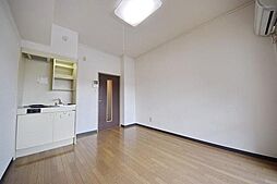 A Place in the sun Negishi Building 201 2階ワンルームのリビング/ダイニング