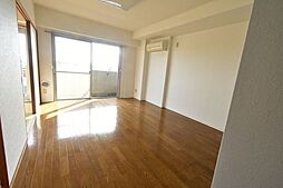 リアライズ花小金井 401 4階3LDKのリビング/ダイニング