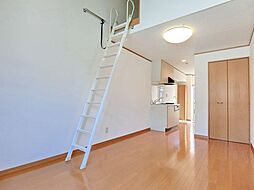 パークアベニュー立川A 202 2階1Kのリビング/ダイニング