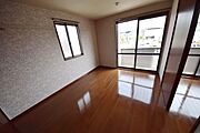★角部屋2面採光明るく風通しも良いです★