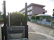 日野第八小学校 758m