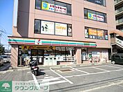 セブンイレブン 徒歩2分。コンビニ 90m