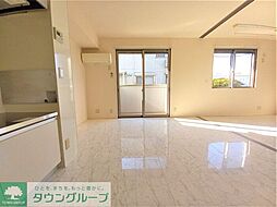 東武伊勢崎線 越谷駅 徒歩17分の賃貸アパート 1階1LDKのリビング/ダイニング