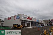 ウェルシア草加花栗店 徒歩6分。 430m