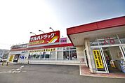 ツルハドラッグ草加5丁目店 徒歩7分。 510m