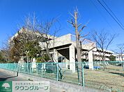 八潮市立大曽根小学校 徒歩2分。小学校 140m