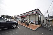 セブンイレブン草加弁天1丁目店 徒歩2分。 150m