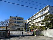 前谷小学校 310m