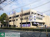 スーパーバリュー 徒歩13分。ホームセンター 990m