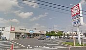 ウエルシアさいたま原山店 359m