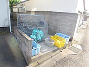 ★共用ゴミ置き場だってしっかり管理されていますね★