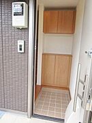 ★玄関からあまり中が見えない造りになっています★