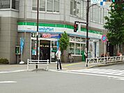 ファミリーマート 802m