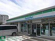 ファミリーマート秀栄多摩落合店 徒歩24分。コンビニ 1900m