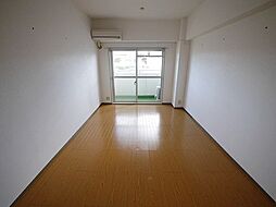 京王相模原線 京王多摩センター駅 徒歩3分の賃貸マンション 4階ワンルームのリビング/ダイニング