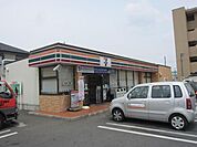 セブンイレブン日野一番橋店 48m