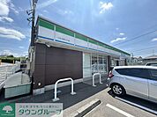 ファミリーマートつきみ野入口店 徒歩13分。 980m