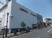 sanwa玉川学園店 197m