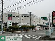 マルエツ柿生店 徒歩2分。スーパー 140m
