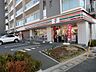 周辺：セブンイレブン松戸稔台店 1028m