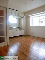 クレール市川 110 1階2DKのリビング/ダイニング