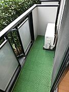 南向きのバルコニーです