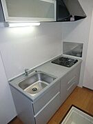 2口システムキッチン　床下収納付き