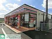セブンイレブン松戸第五中学校前店 徒歩13分。コンビニ 1040m