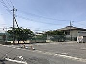 毛呂山町立毛呂山中学校 748m