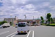 セブンイレブン 969m