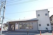 高坂郵便局 1061m