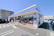 ローソン日高上鹿山店 1122m