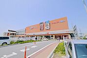 ウニクス♪ 徒歩17分。ショッピングセンター 1300m