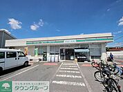 ローソン100東村山久米川町店 徒歩12分。コンビニ 930m