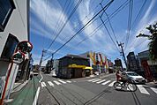 駅前 1520m