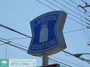 ローソン一橋学園店 徒歩10分。コンビニ 800m