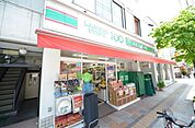 ローソンストア100八王子本町店 274m