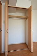★奥行きのあるクローゼットです★