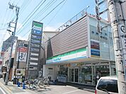 ファミリーマート中神駅前店 278m