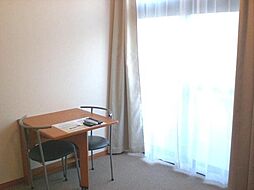 レオパレスアドミラブールワタル 310 3階1Kのリビング/ダイニング