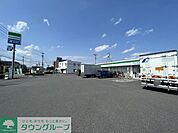 ファミリーマート 徒歩5分 400m