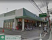 マルエツ白鍬店 徒歩9分。スーパー 700m