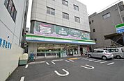 ファミリーマート蓮田駅西口店 725m