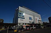 浦和駅(JR 東北本線) 徒歩13分。 1010m
