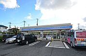 ローソンさいたま深作店 294m