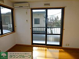 エルデ 2階1Kのリビング/ダイニング