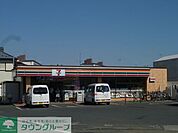 セブンイレブン狛江西野川4丁目店 徒歩8分。コンビニ 570m