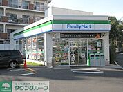 ファミリーマート 800m
