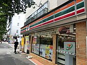 セブンイレブン 343m